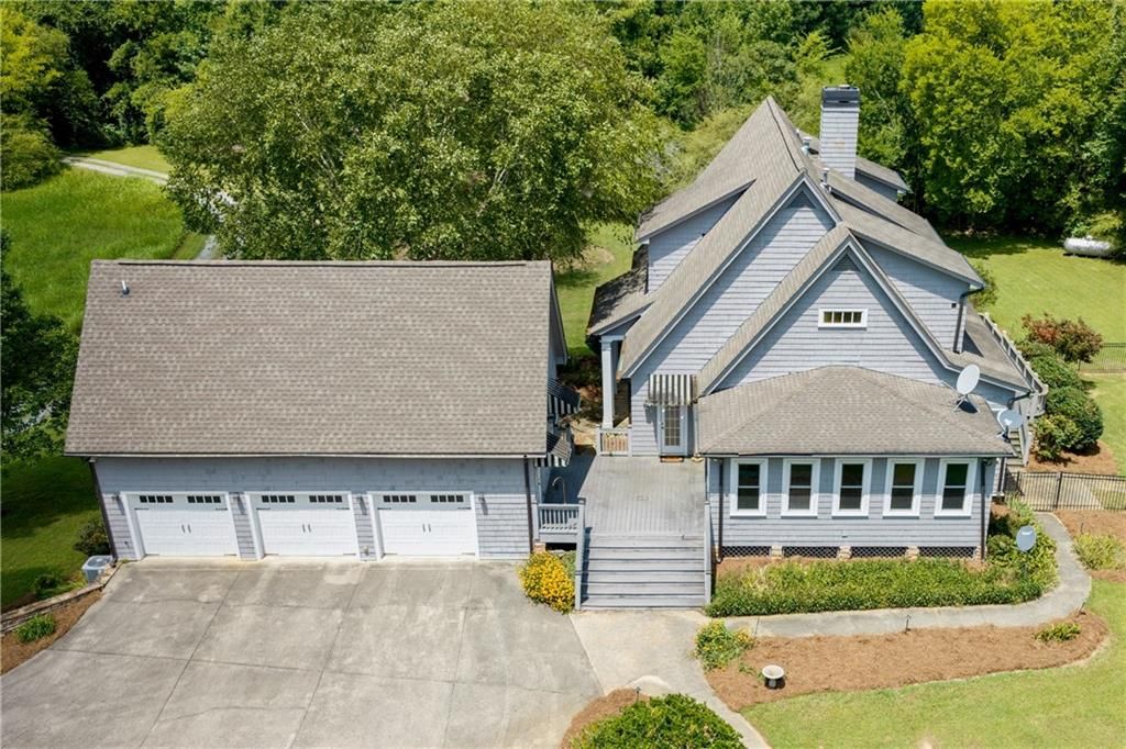 Image 74 of property listing at 538 Spring Place Road NE, White, GA 30184