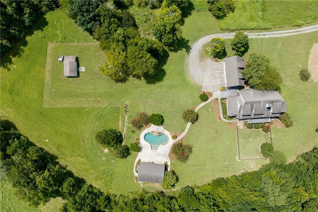 Image 75 of property listing at 538 Spring Place Road NE, White, GA 30184