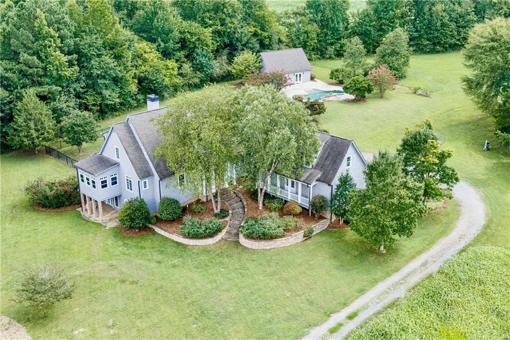 Image 77 of property listing at 538 Spring Place Road NE, White, GA 30184