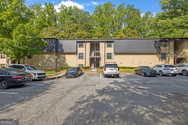 118 Lablanc Way NW, Atlanta, GA 30327
