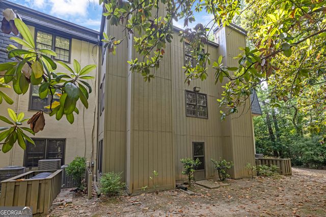 118 Lablanc Way NW, Atlanta, GA 30327