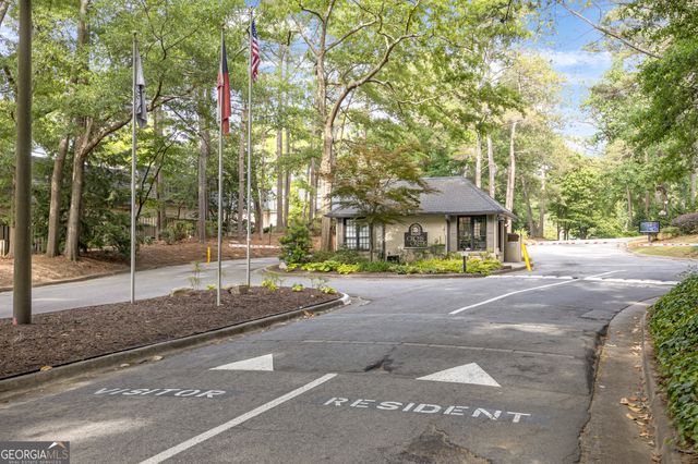 118 Lablanc Way NW, Atlanta, GA 30327