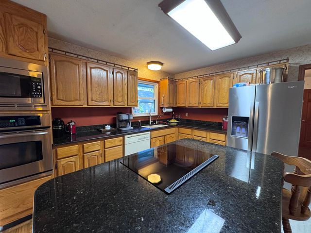 686 Pelzer Drive, Mount Pleasant, SC 29464
