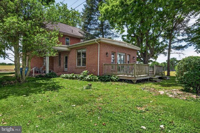 4023 MINUTE DR, Columbia, PA 17512