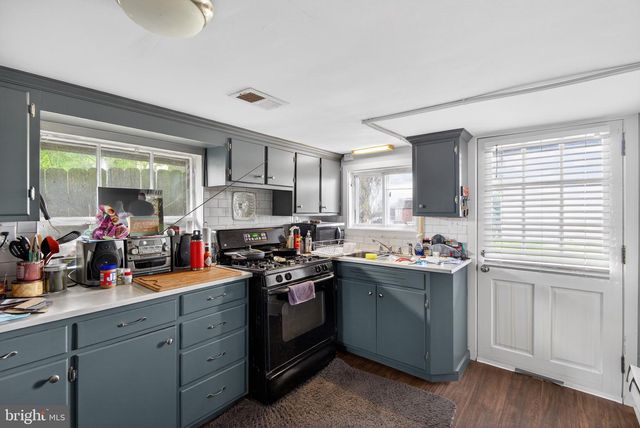 4023 MINUTE DR, Columbia, PA 17512