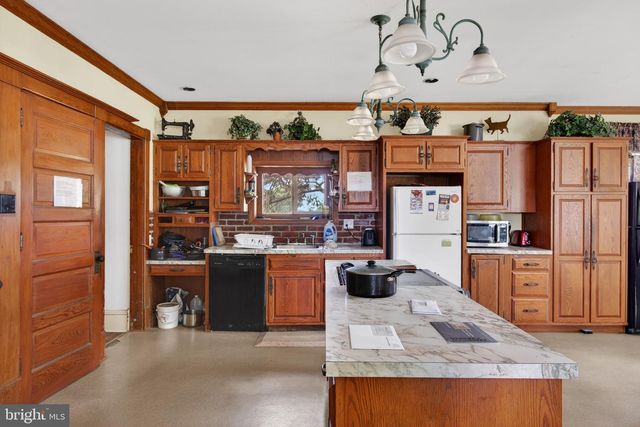 4023 MINUTE DR, Columbia, PA 17512