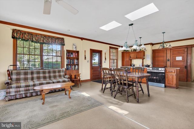 4023 MINUTE DR, Columbia, PA 17512