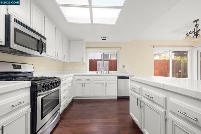 335 Rapallo Lane, Bay Point, CA 94565