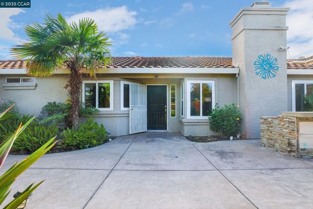 335 Rapallo Lane, Bay Point, CA 94565