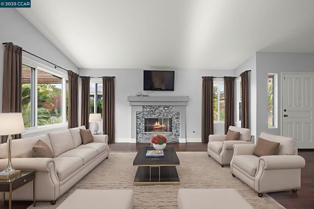 335 Rapallo Lane, Bay Point, CA 94565