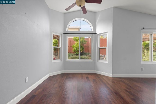 335 Rapallo Lane, Bay Point, CA 94565