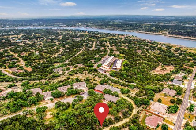 000 Pinnacle CV, Lago Vista, TX 78645