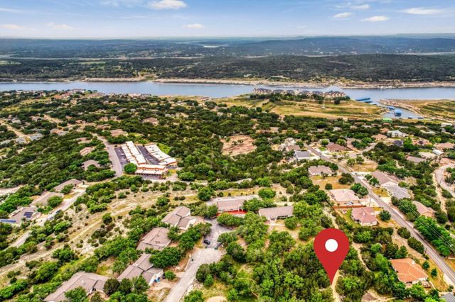 000 Pinnacle CV, Lago Vista, TX 78645