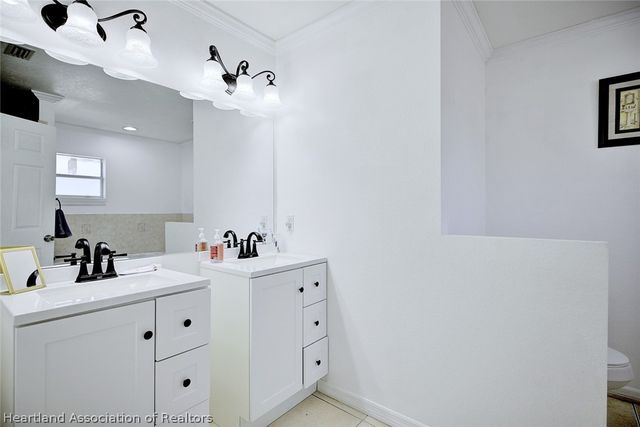 2600 Lake Josephine Drive, Sebring, FL 33875