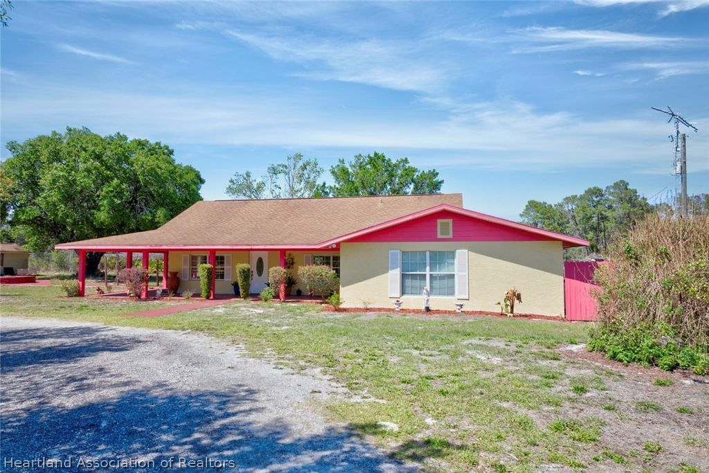 2600 Lake Josephine Drive, Sebring, FL 33875