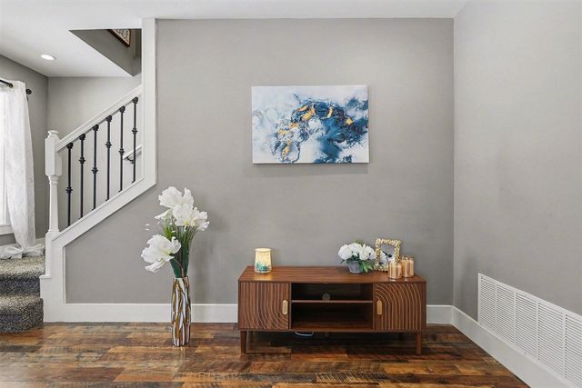 22415 Bedford Road, Battle Creek, MI 49017