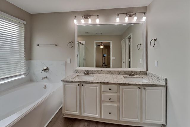 6715 Atasca South Court, Humble, TX 77346