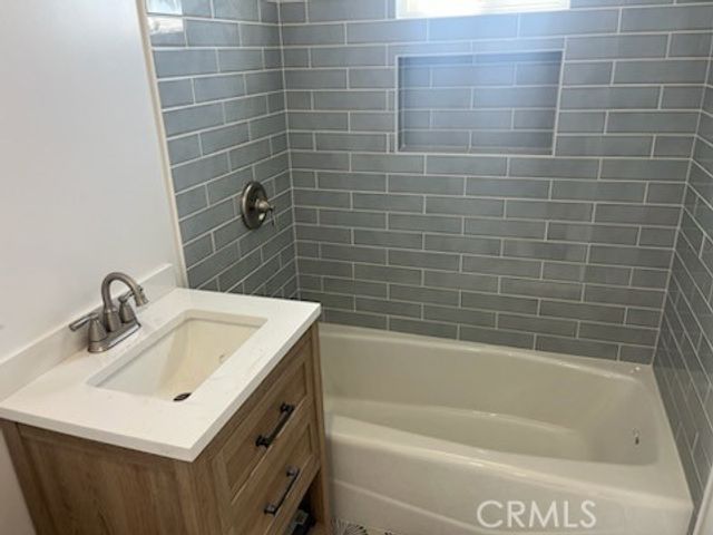 4878 W 140th Street, Hawthorne, CA 90250