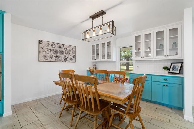 9248 E McNelly Road, Bentonville, AR 72712