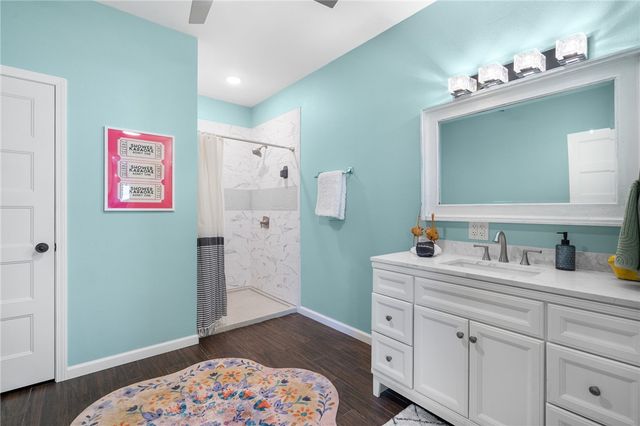 9248 E McNelly Road, Bentonville, AR 72712