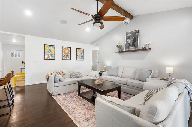 9248 E McNelly Road, Bentonville, AR 72712