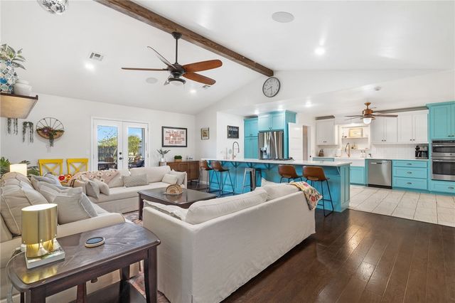 9248 E McNelly Road, Bentonville, AR 72712