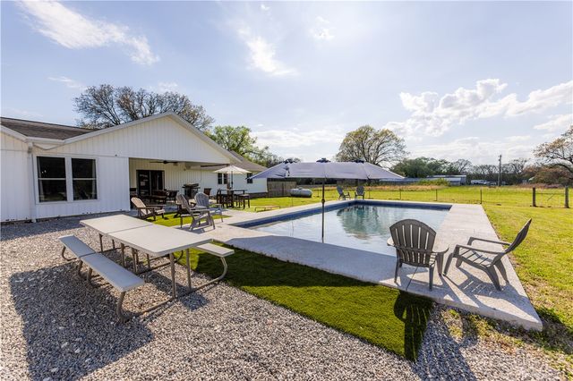 9248 E McNelly Road, Bentonville, AR 72712