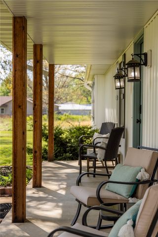 9248 E McNelly Road, Bentonville, AR 72712