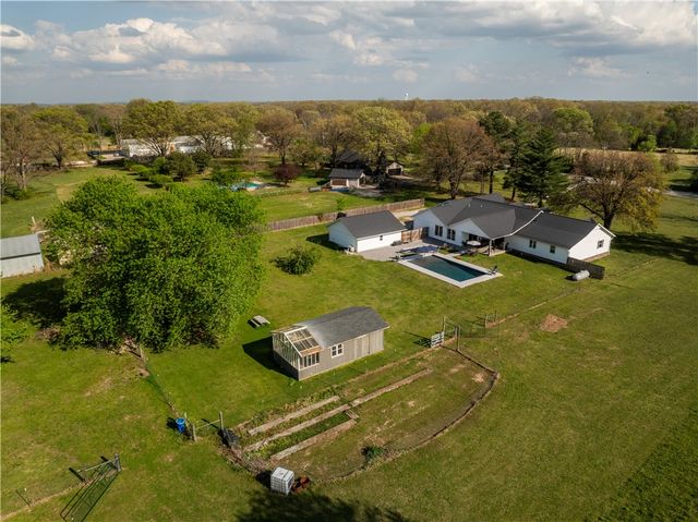 9248 E McNelly Road, Bentonville, AR 72712