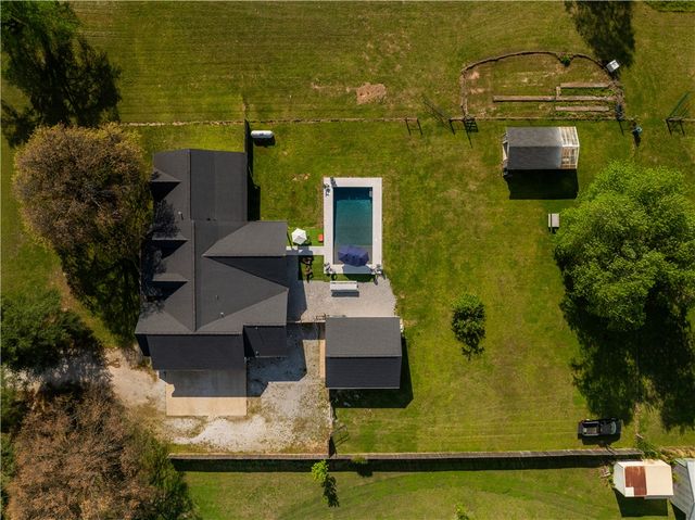 9248 E McNelly Road, Bentonville, AR 72712