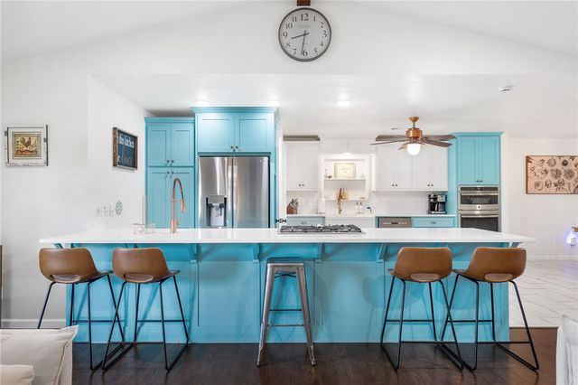 9248 E McNelly Road, Bentonville, AR 72712