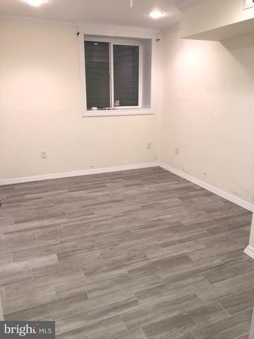 2524 S 3RD ST, Philadelphia, PA 19148