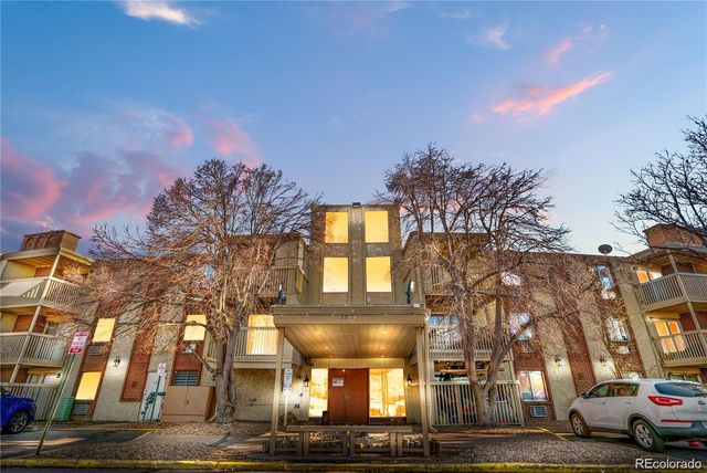 1302 S Parker Road 229, Denver, CO 80231