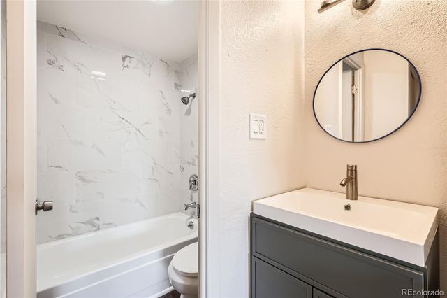 1302 S Parker Road 229, Denver, CO 80231