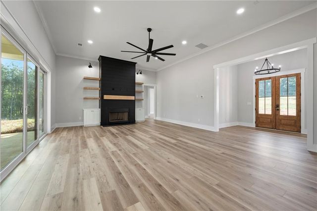 1663 Watkins Farm Road, Nicholson, GA 30565