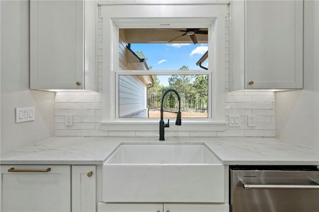 1663 Watkins Farm Road, Nicholson, GA 30565