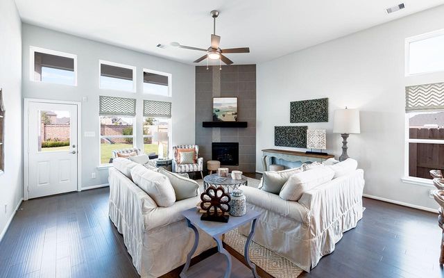 1192 Sunlit Circle, Brookshire, TX 77423