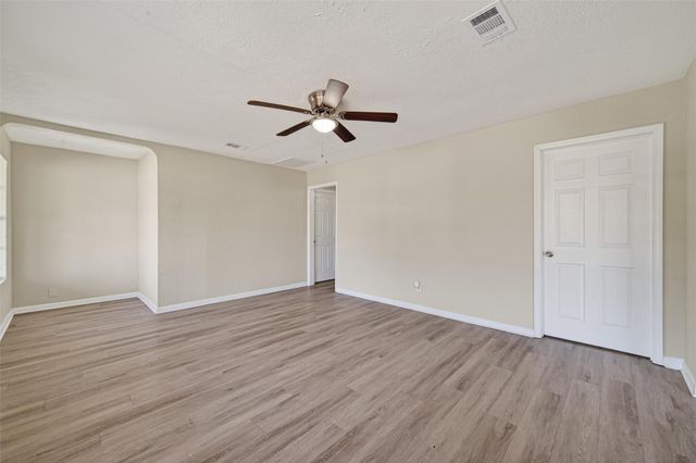 4626 Dewberry Street, Houston, TX 77021