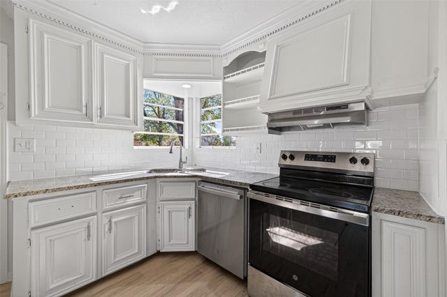 4626 Dewberry Street, Houston, TX 77021