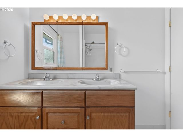 4506 Se ADAMS St, Milwaukie, OR 97222