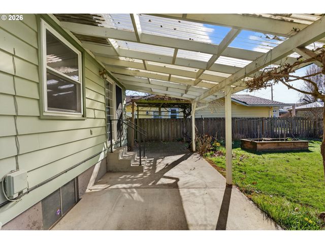 4506 Se ADAMS St, Milwaukie, OR 97222