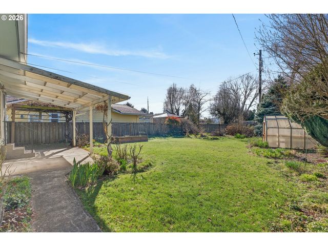 4506 Se ADAMS St, Milwaukie, OR 97222