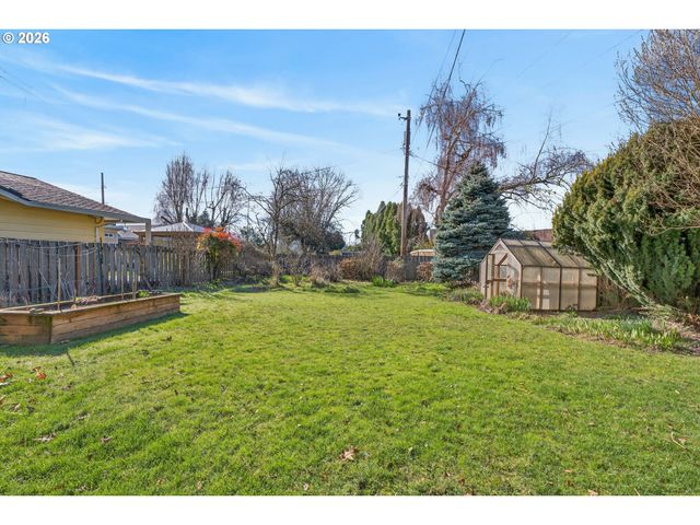 4506 Se ADAMS St, Milwaukie, OR 97222