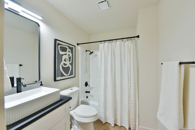 102 Saddlebrook, San Antonio, TX 78245