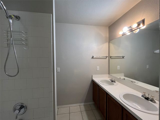 4201 Vinyard Way, Denton, TX 76226