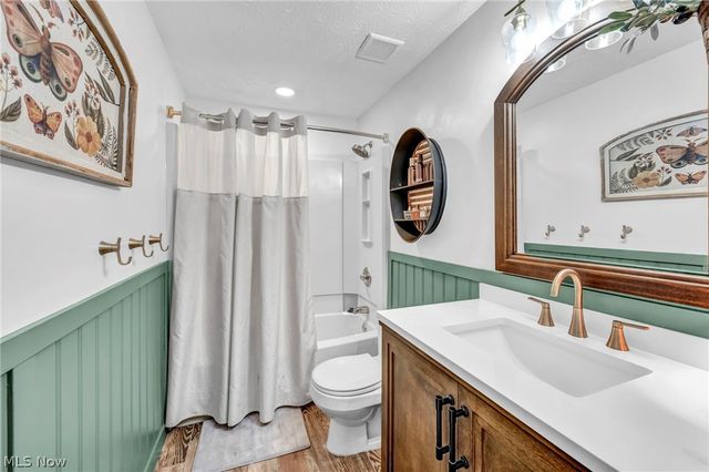 1045 Deleone Drive, Kent, OH 44240