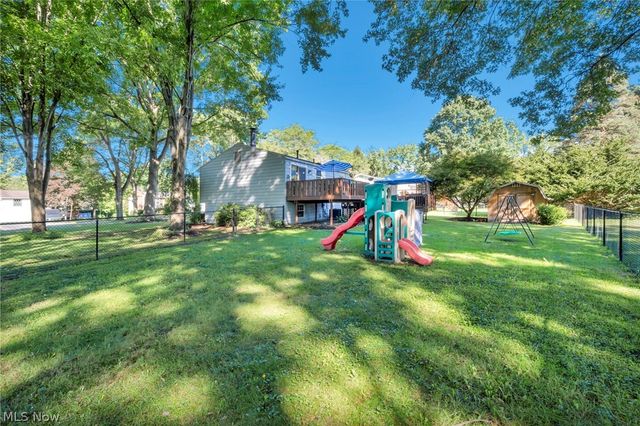 1045 Deleone Drive, Kent, OH 44240