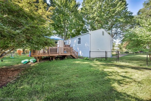 1045 Deleone Drive, Kent, OH 44240