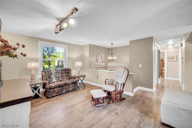 1045 Deleone Drive, Kent, OH 44240