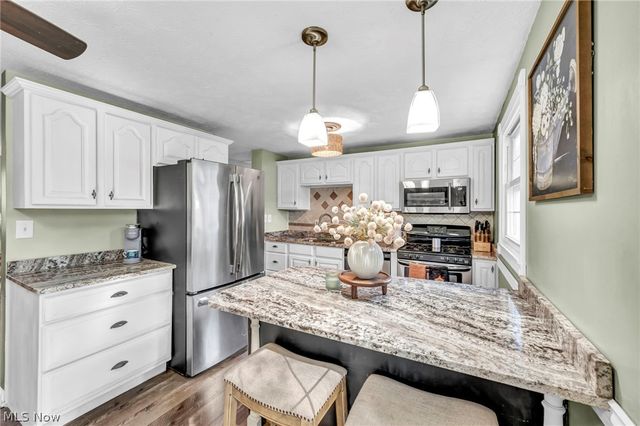 1045 Deleone Drive, Kent, OH 44240